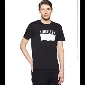 Levi’s Equality Graphic print short sleeve Tee M